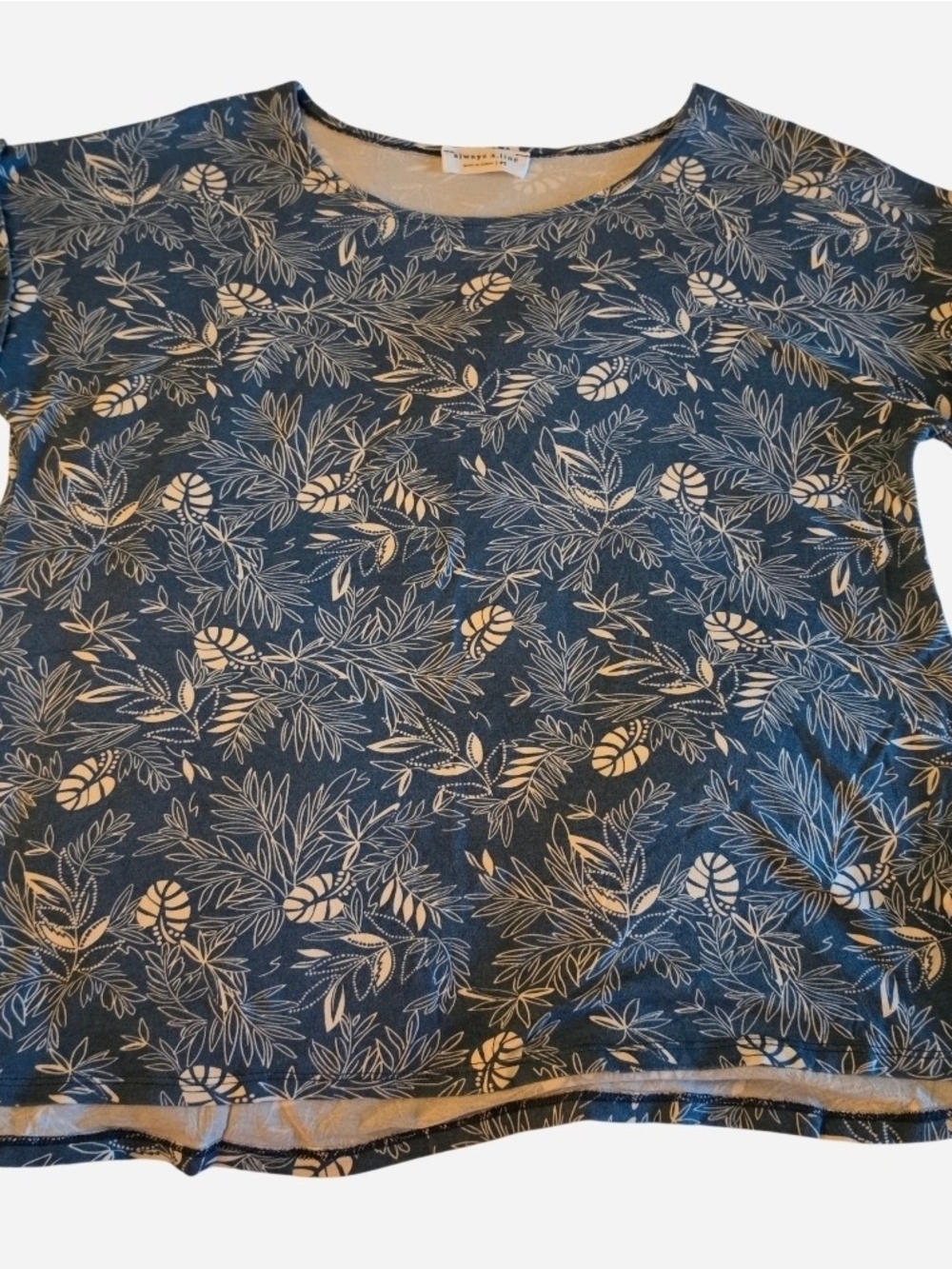 Always A.Line Hawaii Petite Short Sleeve Floral Botanical Top PS Blue